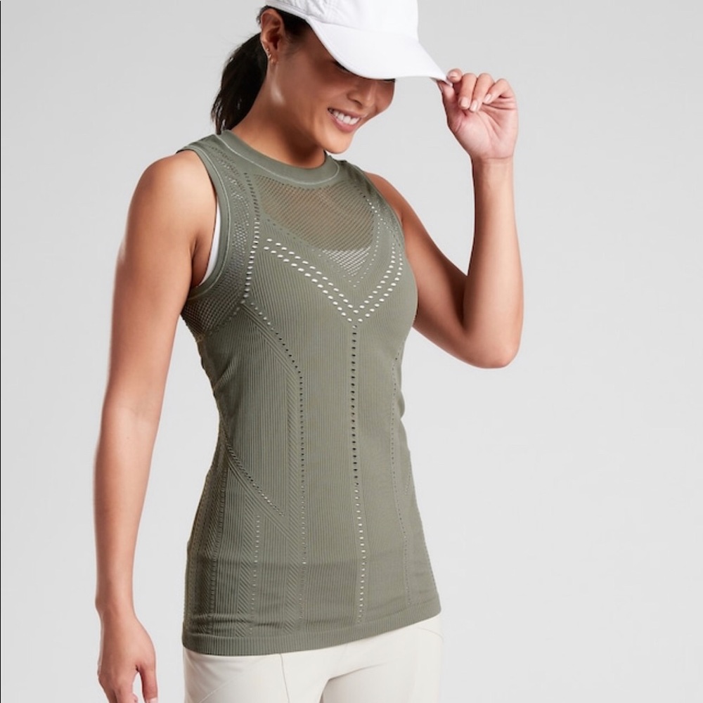 Athleta oxygen tank